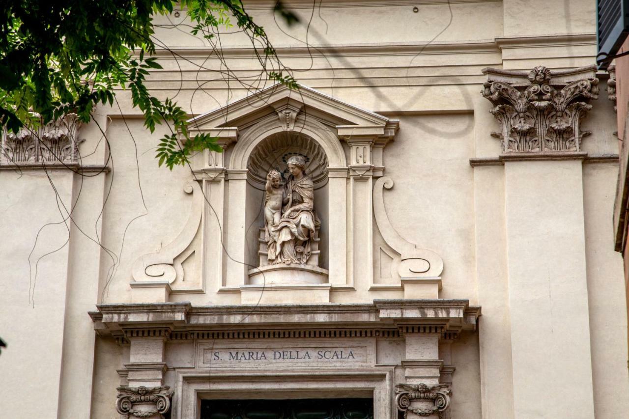 Moroni House * Rom